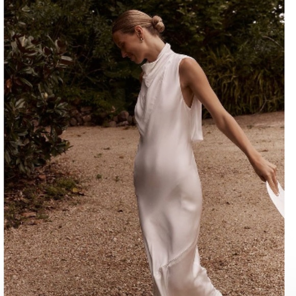 NEW! Dissh- Aisle Pearl Backless Midi Dress Size 8 Sleeveless Turtleneck - Picture 6 of 10